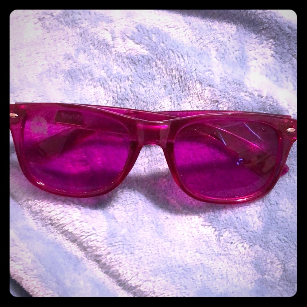 Rainbow Optix sunglasses